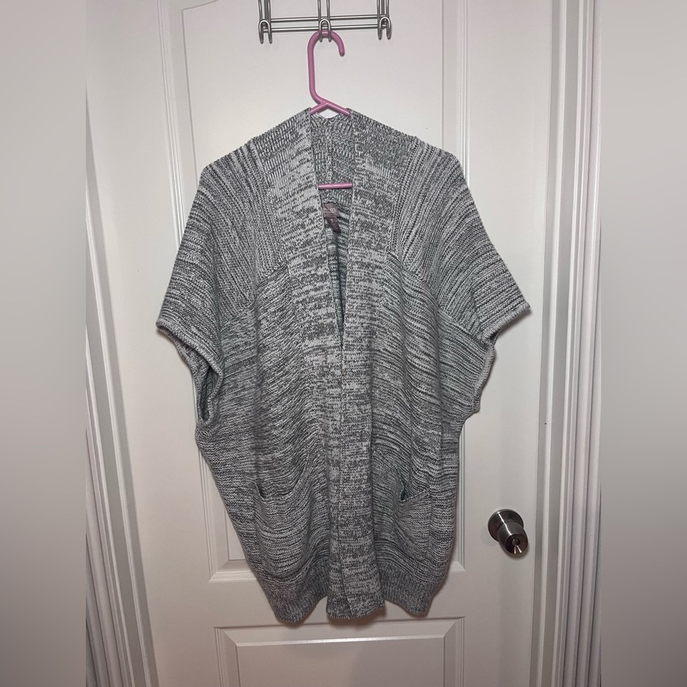 Chicos Short Sleeve Cardigan